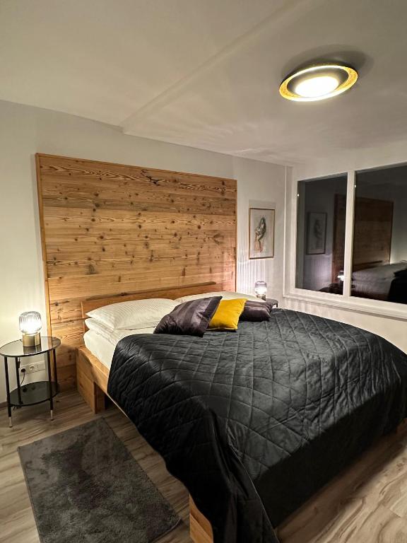 Postel nebo postele na pokoji v ubytování life-stegersbach Suites