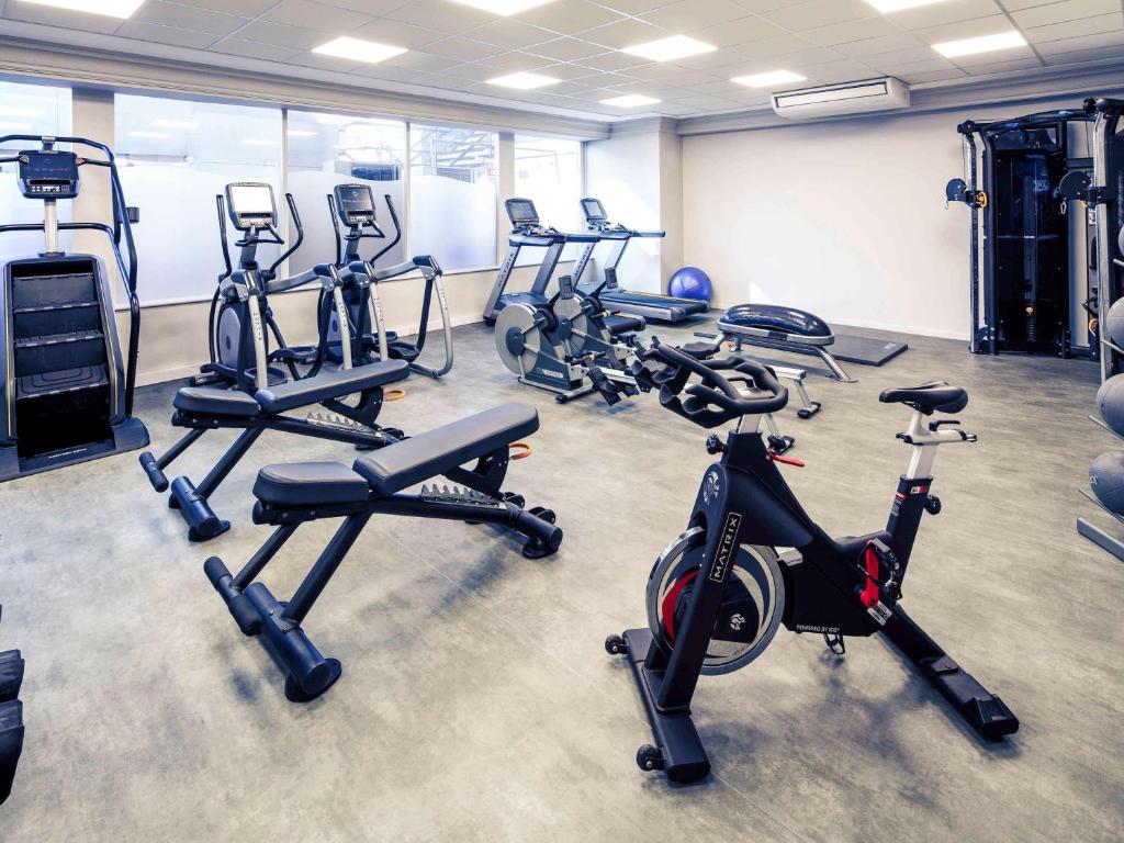 Fitness centrum a/nebo fitness zařízení v ubytování Mercure Manchester Piccadilly Hotel