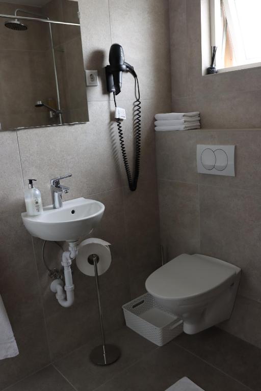 Koupelna v ubytování Guesthouse Dyngja