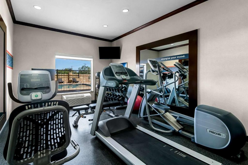 Fitness centrum a/nebo fitness zařízení v ubytování Hampton Inn & Suites Abilene I-20