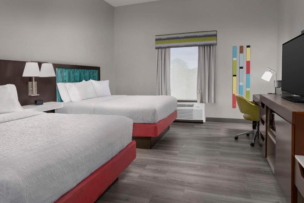 Hampton Inn Birmingham I-65/Lakeshore Drive photo
