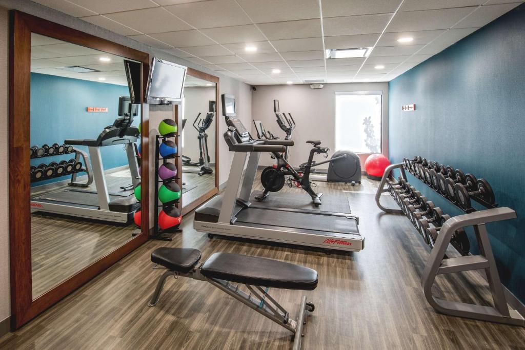 Fitness centrum a/nebo fitness zařízení v ubytování Hampton Inn Rehoboth Beach