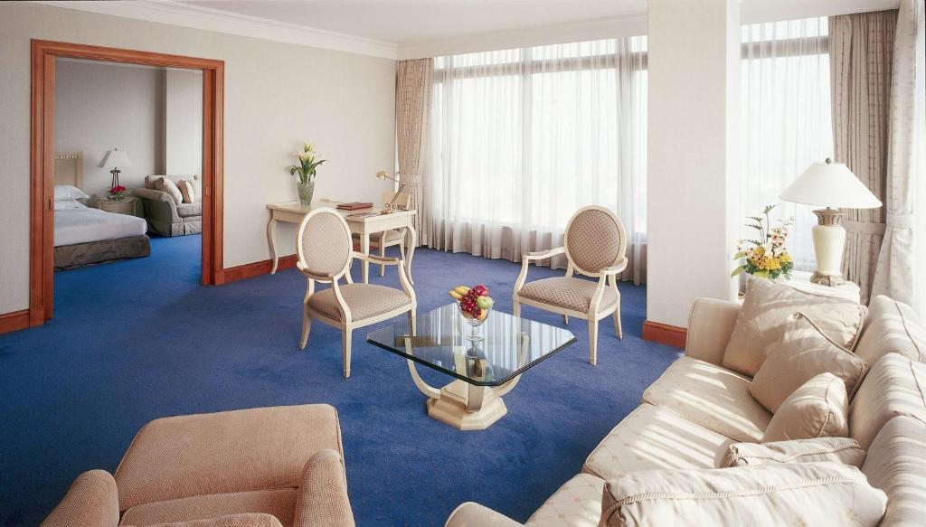 Posezení v ubytování Hilton Colombo Hotel