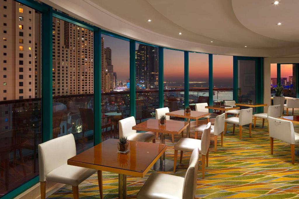 Hilton Dubai Jumeirah - 行政大号室，有两张大号床