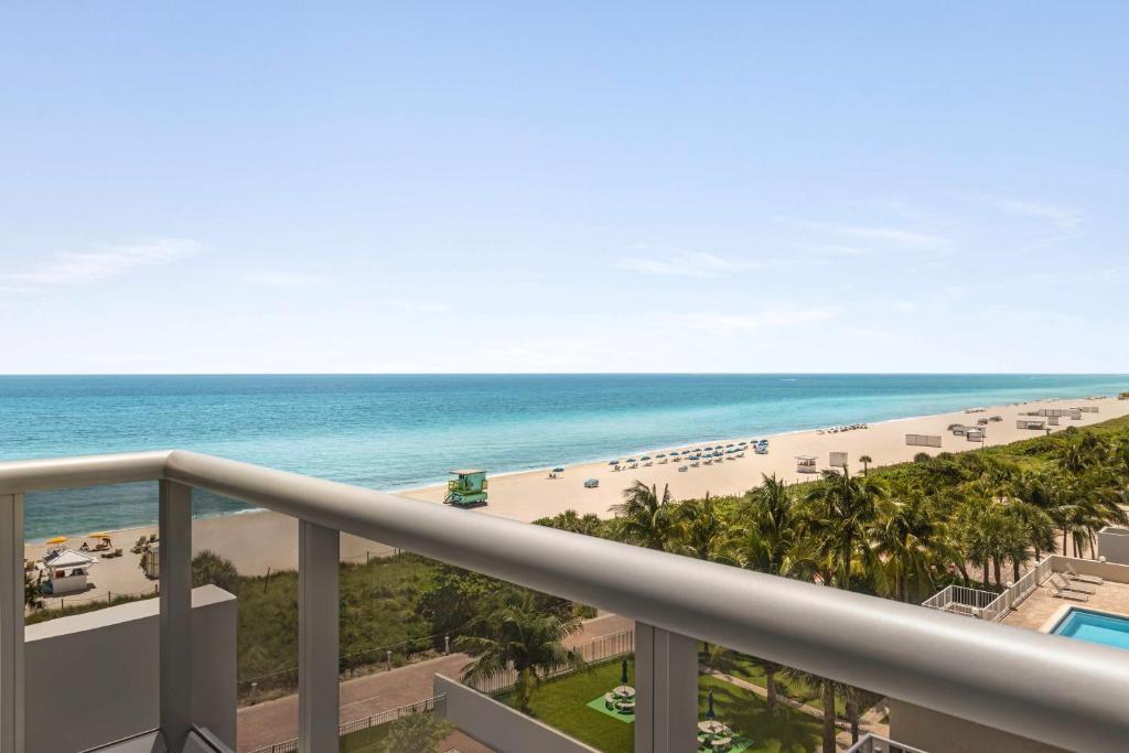 Hilton Cabana Miami Beach Resort - 