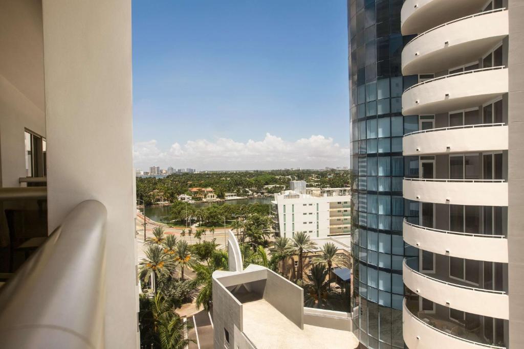 Hilton Cabana Miami Beach Resort - 