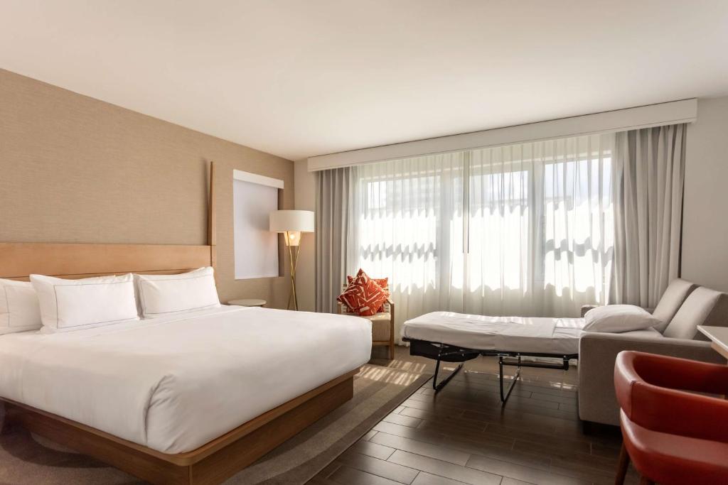 Hilton Cabana Miami Beach Resort - 