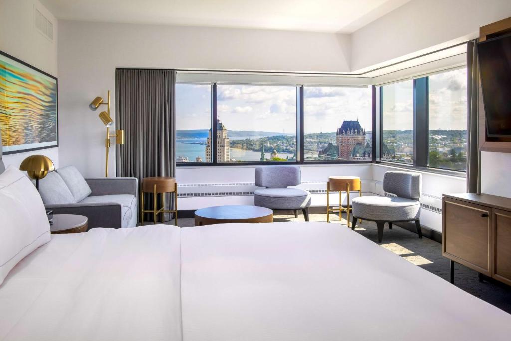 Postel nebo postele na pokoji v ubytování Hilton Quebec