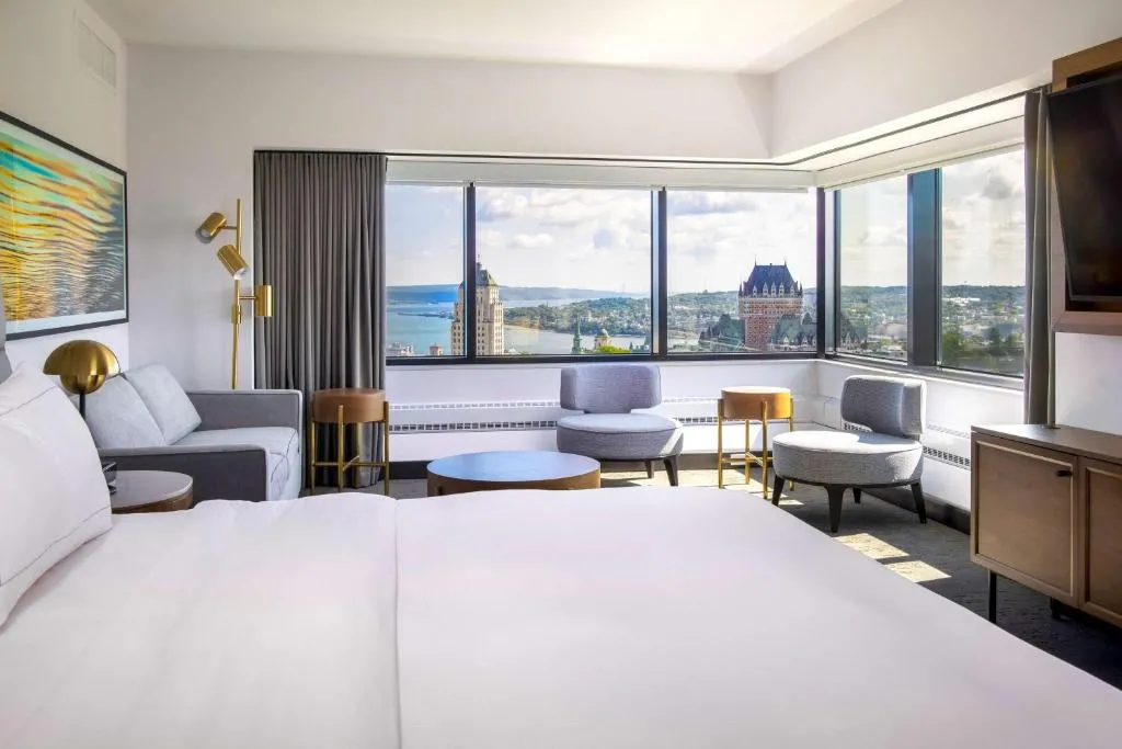 Studio Suite River View