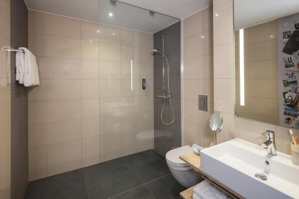 Holiday Inn - the niu, Brass Munich Olympiapark by IHG - Resim 38