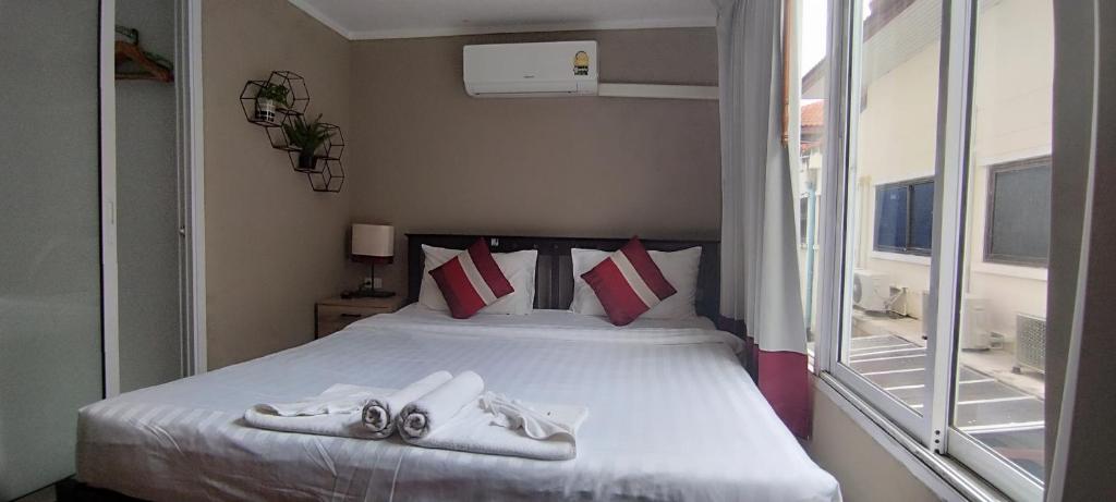 Kata Beach Studio Phuket - Resim 40