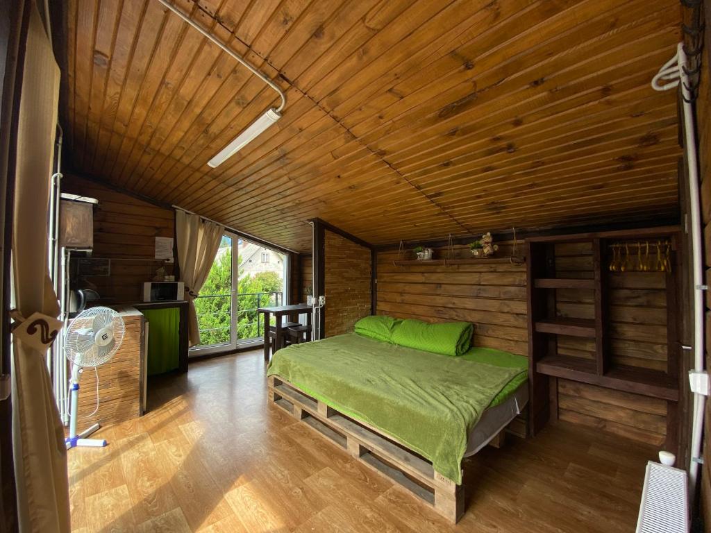 Postel nebo postele na pokoji v ubytování harmony.of.mountains twin room