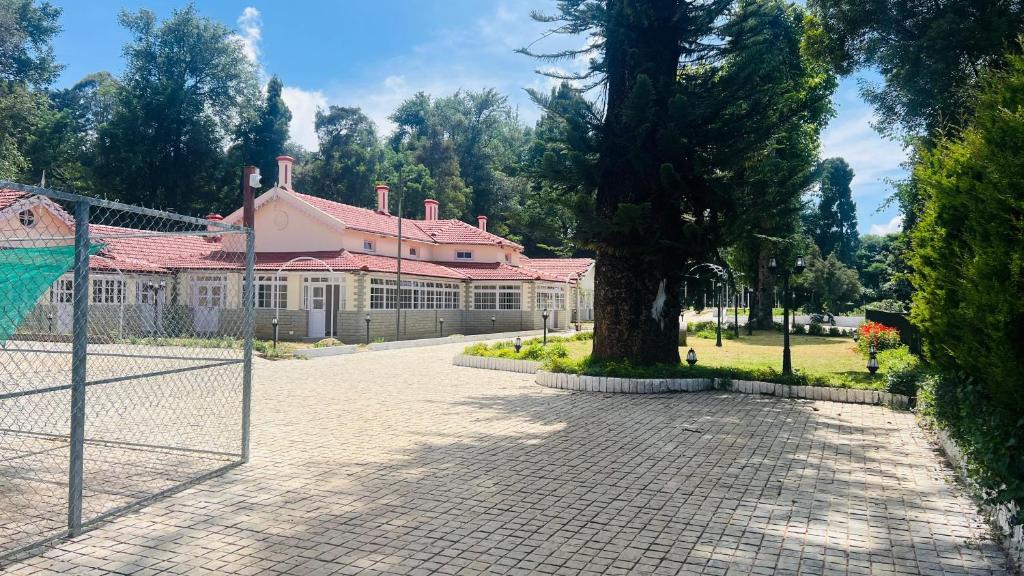 Mowbray House Resort