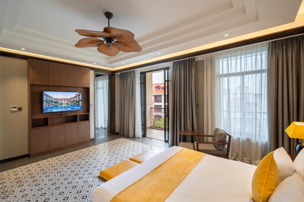 Senna Hue Hotel - 14