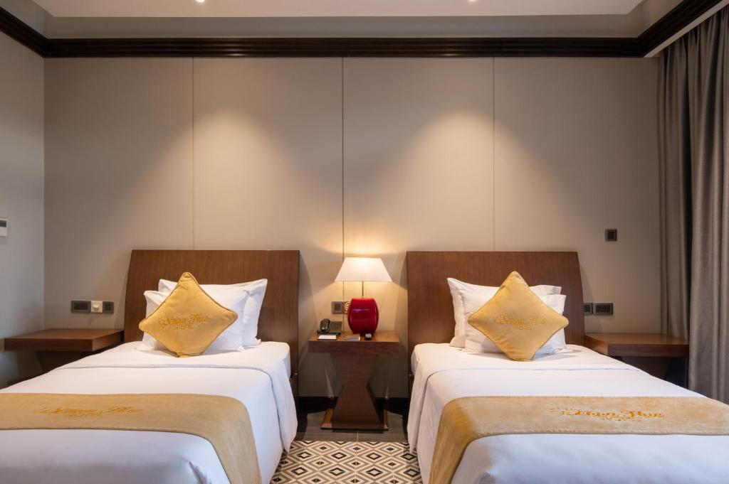 Senna Hue Hotel - Premium City View Twin