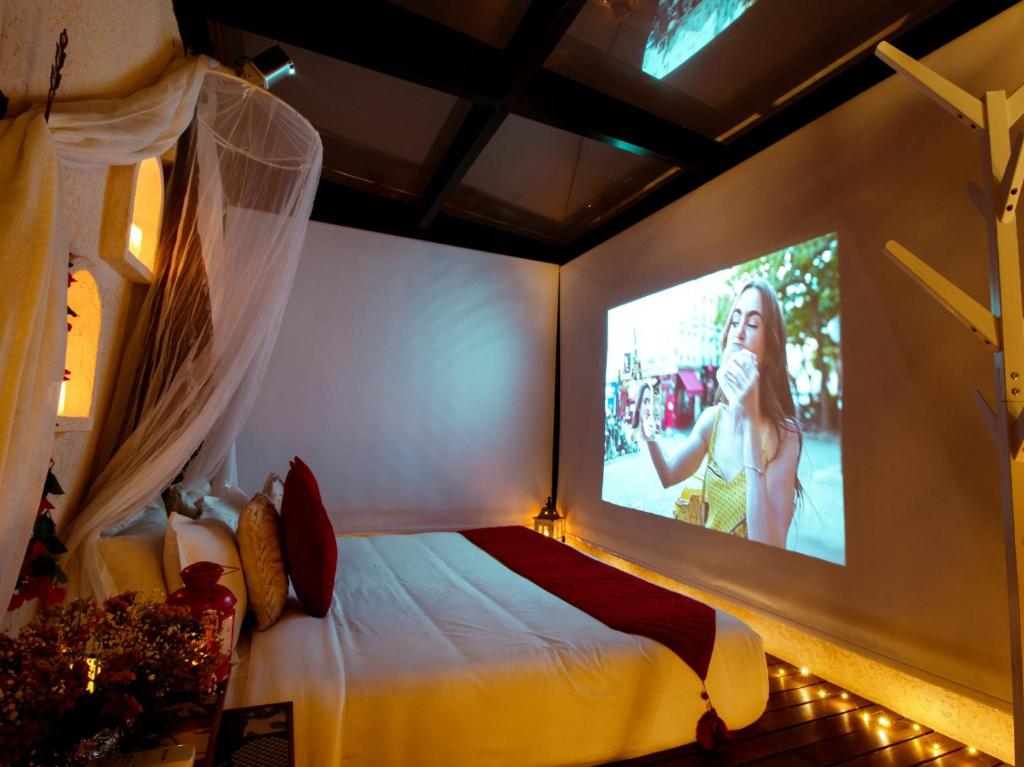 Theory9 Premium Service Apartments Bandra - Superior Chalet