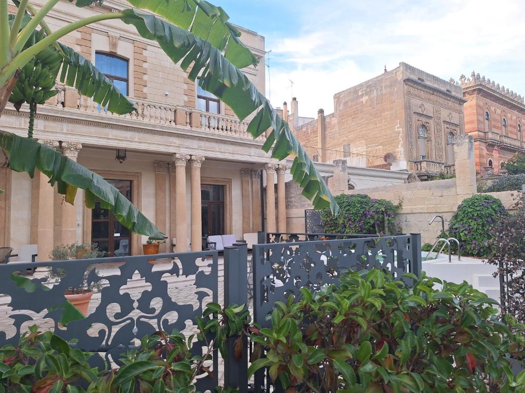 The building in which a panziókat is located