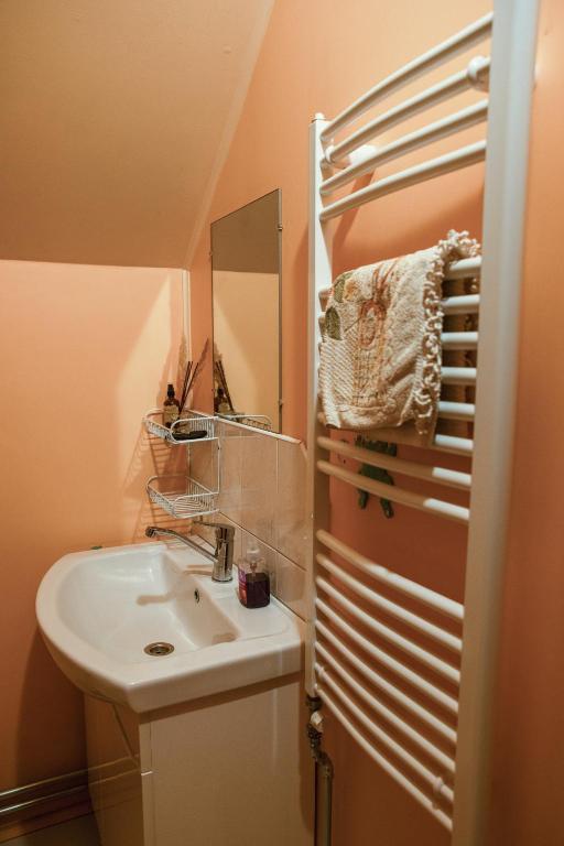 Kaimo turizmo sodyba Kukarskė - Triple Room With Bathroom