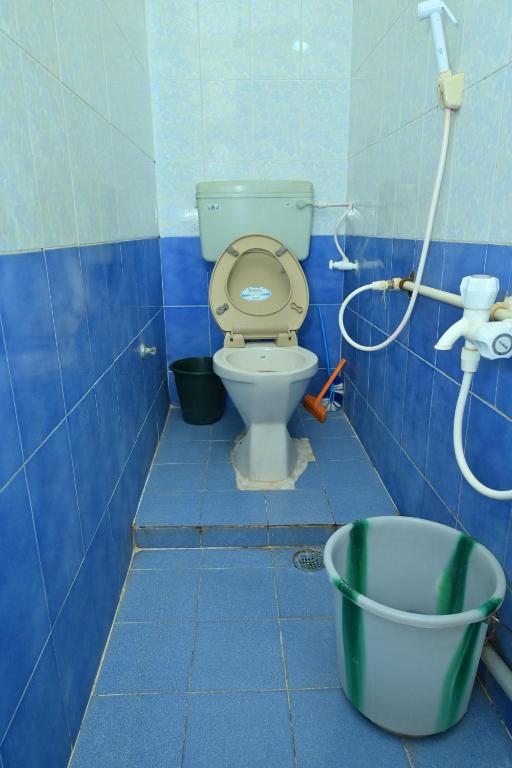 Gopi Guest House - Twin Room With Fan
