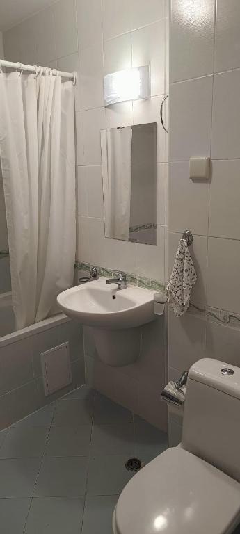 Koupelna v ubytování Apartment Hotel & SPA Aheloy