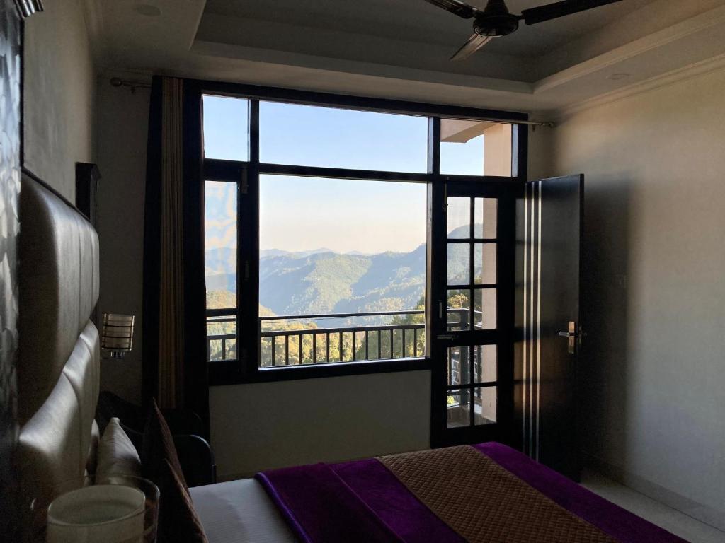 Nespecifikovaný výhled na hory nebo výhled na hory při pohledu z bed and breakfast