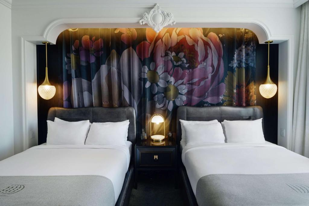 Daxton Hotel Birmingham, Curio Collection by Hilton photo
