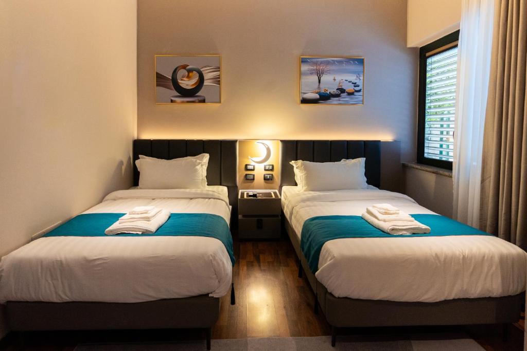 Hotel Royal - Twin Room