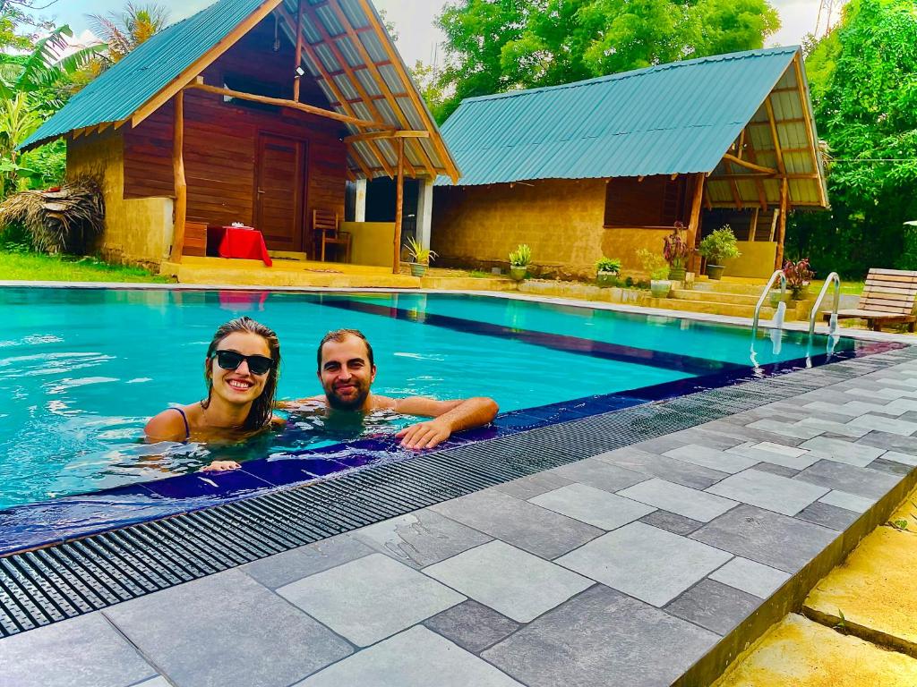 Bazén v ubytování Udawalawa Safari House nebo v jeho okolí