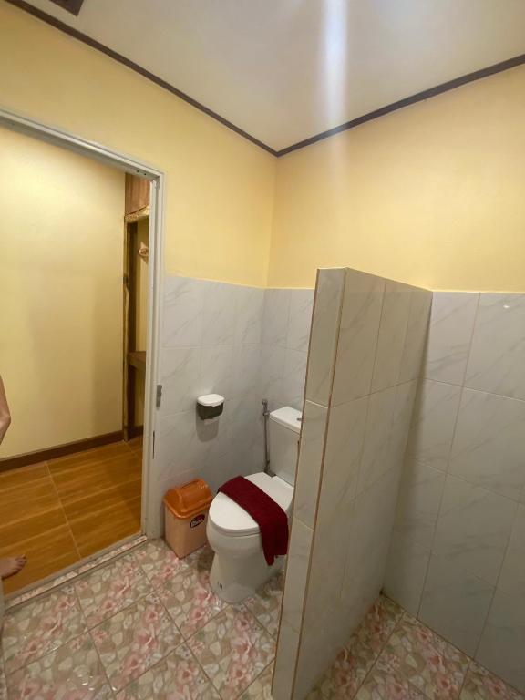 Koupelna v ubytování Baan Panseng Bungalow