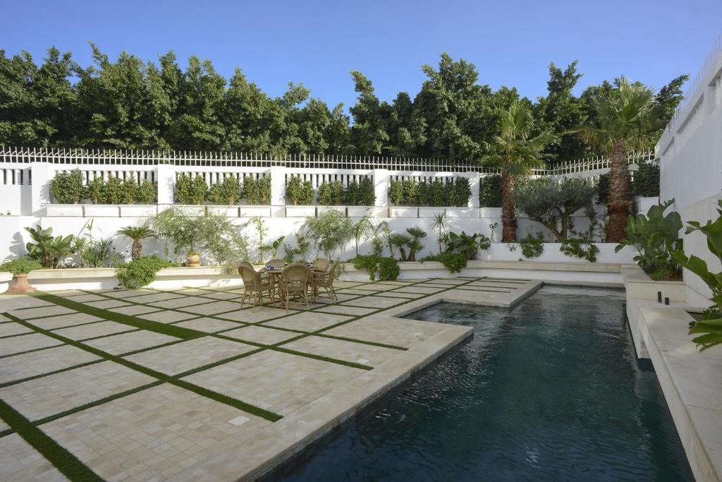 Bassein majutusasutuses L'Hôtel Particulier La Marsa või selle lähedal