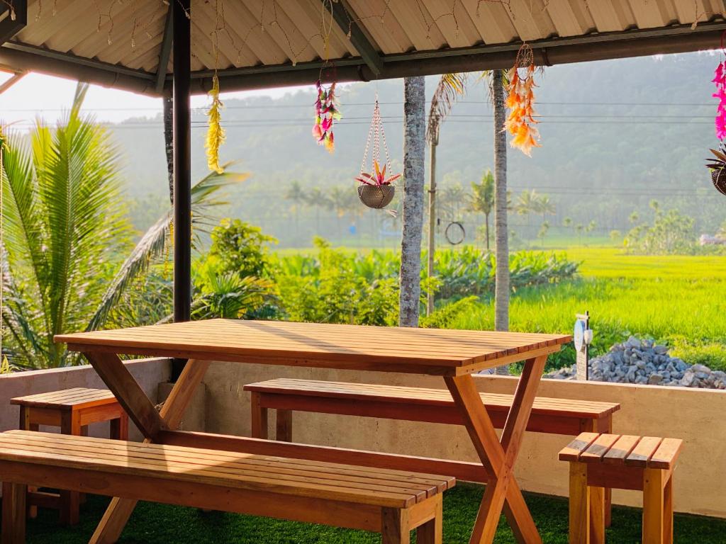 Phong cảnh thiên nhiên gần biệt thự