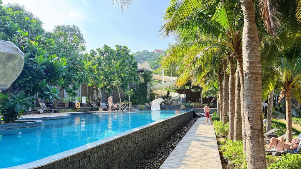 unixx seaview hotel - Resim 45