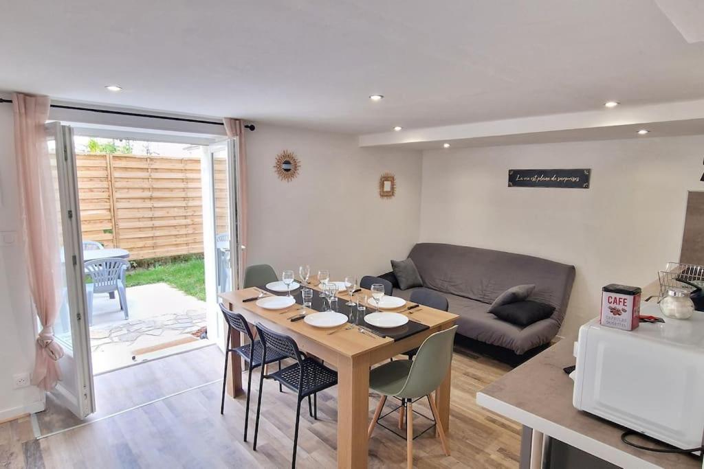 Χώρος καθιστικού στο Maison Aurillac - 2 chambres - parking gratuit