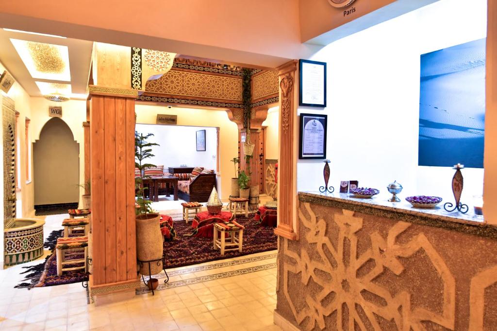 Posezení v ubytování Dar Chams Ouarzazate