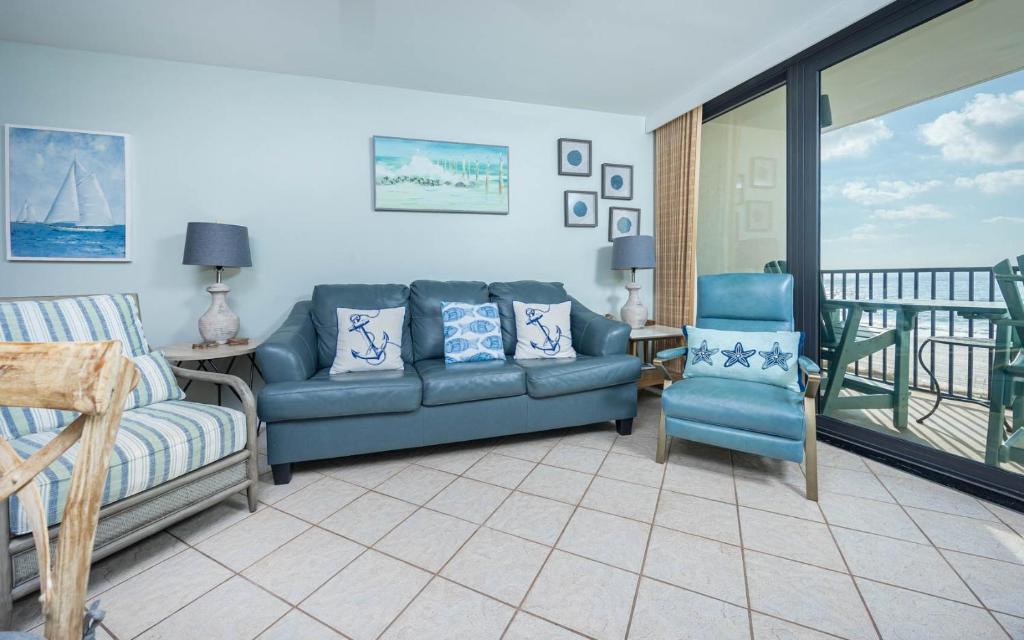 Χώρος καθιστικού στο Island Winds West 578 condo