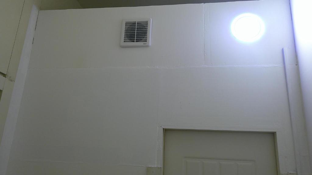 Foto de la galeria de Ruby Star Budget Room with Shared Washroom Access G06 a Dubai