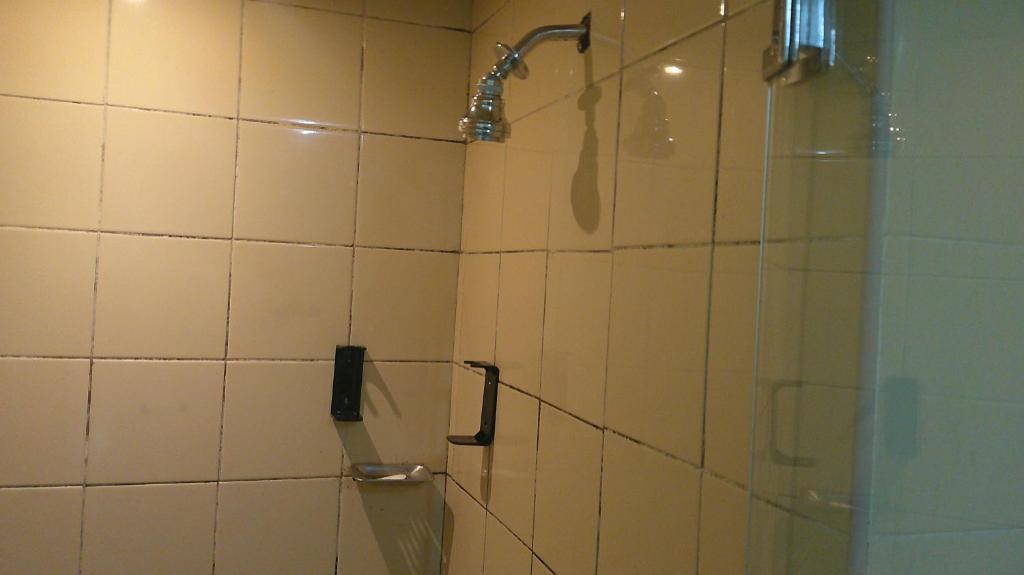 Bany a Ruby Star Budget Room with Shared Washroom Access G06