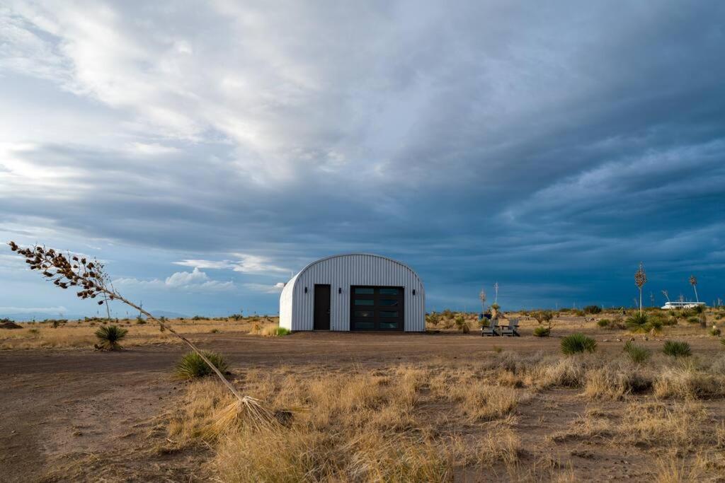Φωτογραφία από το άλμπουμ του Desert Sky - Modern Oasis on 5 Acres in Marfa σε Marfa