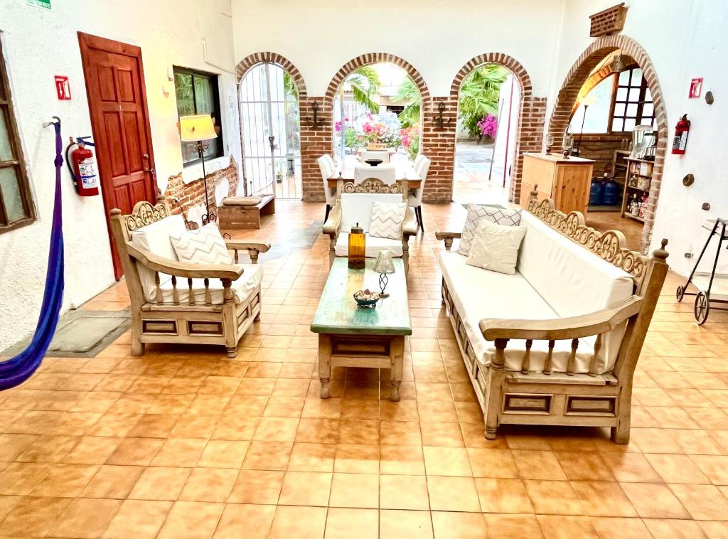 Un lugar para sentarse en Habitación #2 a dos cuadras del malecón