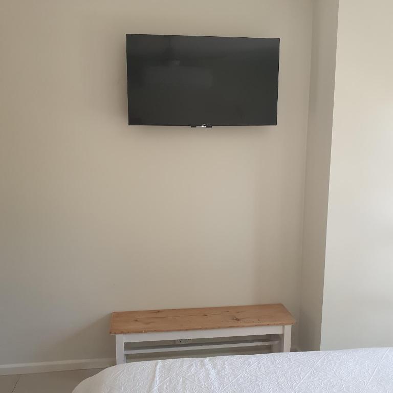 TV a/nebo společenská místnost v ubytování The Guest Room, Barossa