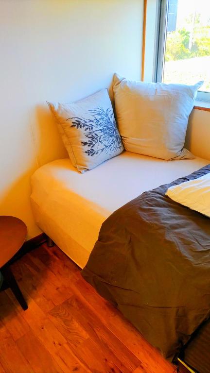 B&BHOUSE FAM - Triple Room With Private External Bathroom