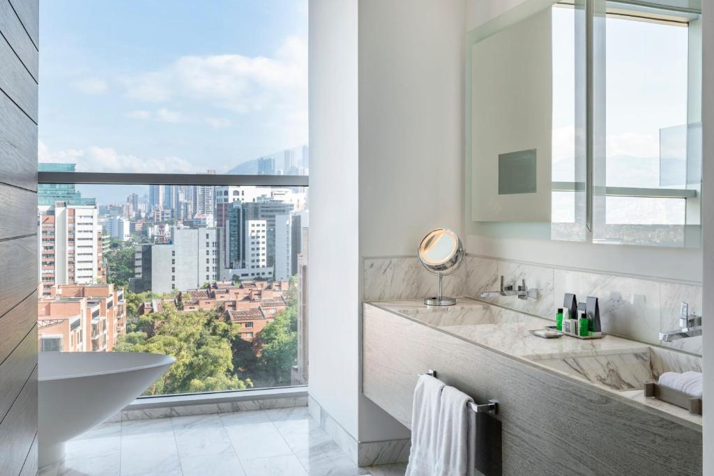 Nespecifikovaný výhled na destinaci Medellín nebo výhled na město při pohledu z hotelu