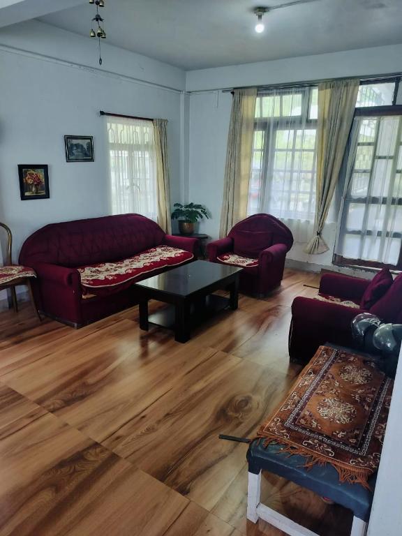 Posezení v ubytování Yuven House