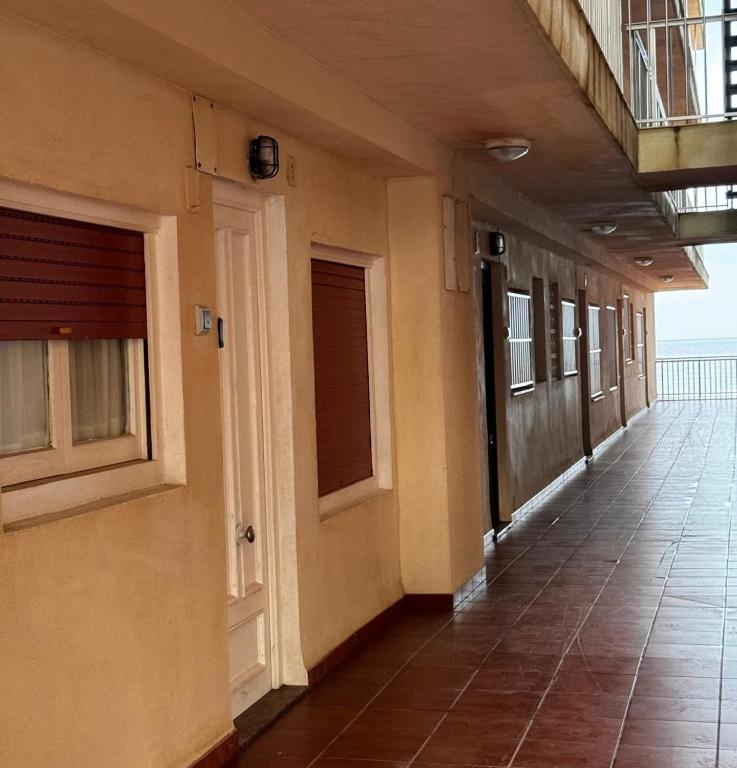 Fotografie z fotogalerie ubytování Apartamento entero primera línea de playa, Pet friendly v destinaci Tavernes de Valldigna