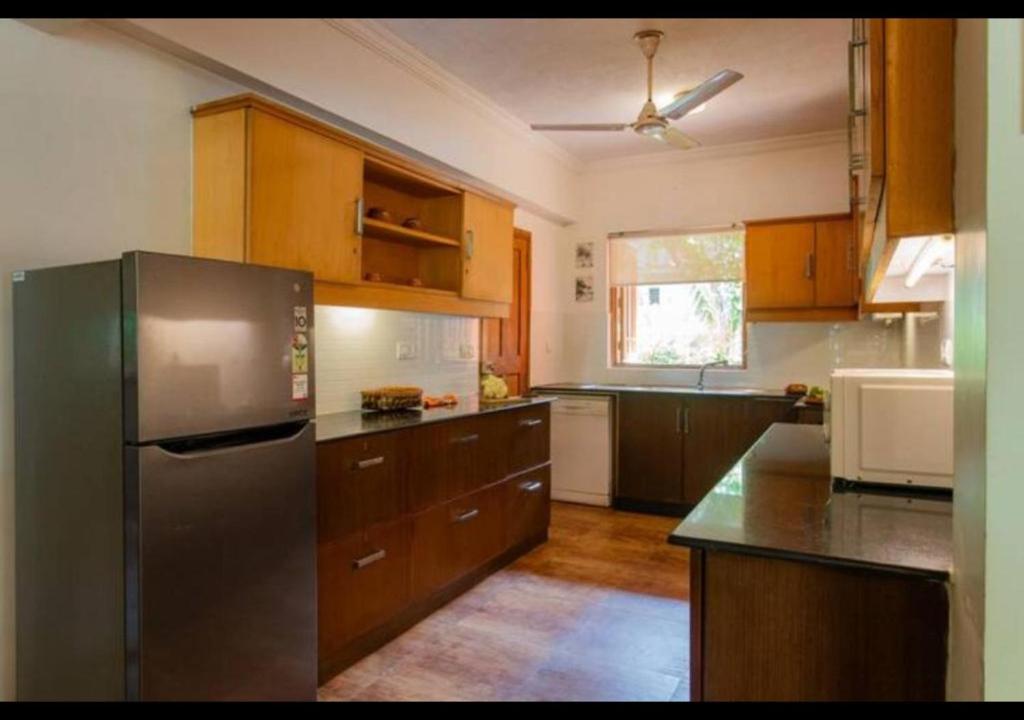 Кухня или мини-кухня в Aguada Anchorage - The Villa Resort, Candolim

