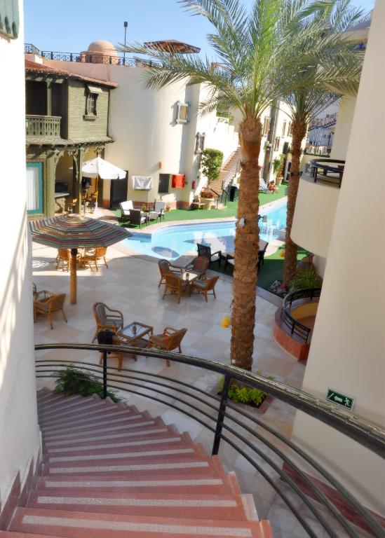 Bazén v ubytování Naama Inn Hotel nebo v jeho okolí