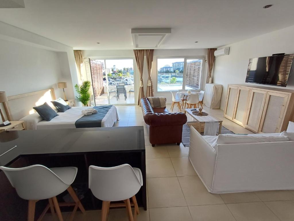 APART , DEPARTAMENTOS loft , bahia grande nordelta , BALCON JACUZZI Y vista a la bahia