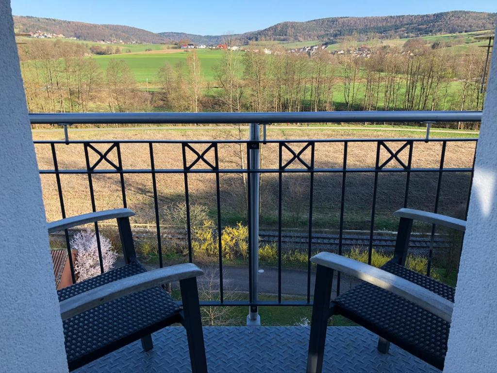 Balkón nebo terasa v ubytování Hofgut Langenborn Wohnen auf Zeit möblierte Apartments Aschaffenburg Alzenau Frankfurt