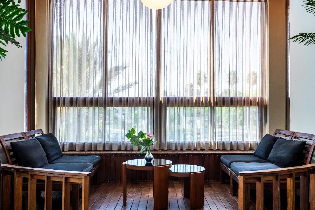 Posezení v ubytování Inbar Hotel
