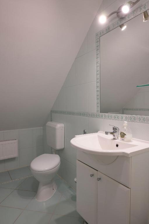 Koupelna v ubytování Apartments Jasa